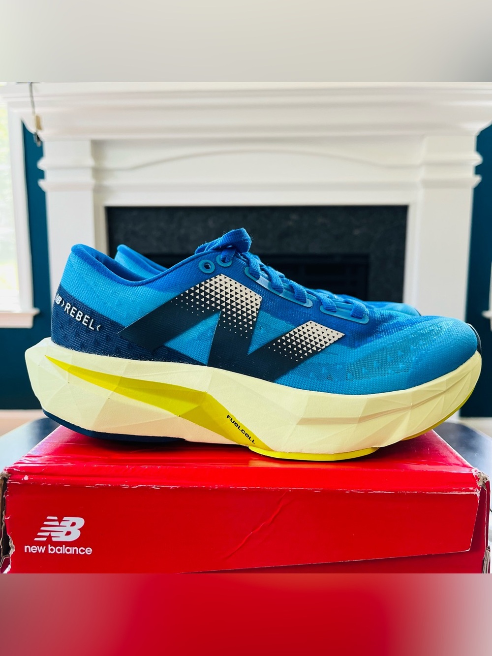 New Balance FuelCell Rebel v4 Women’s Size 5 Spice Blue/Limelight/Blue/Yellow
